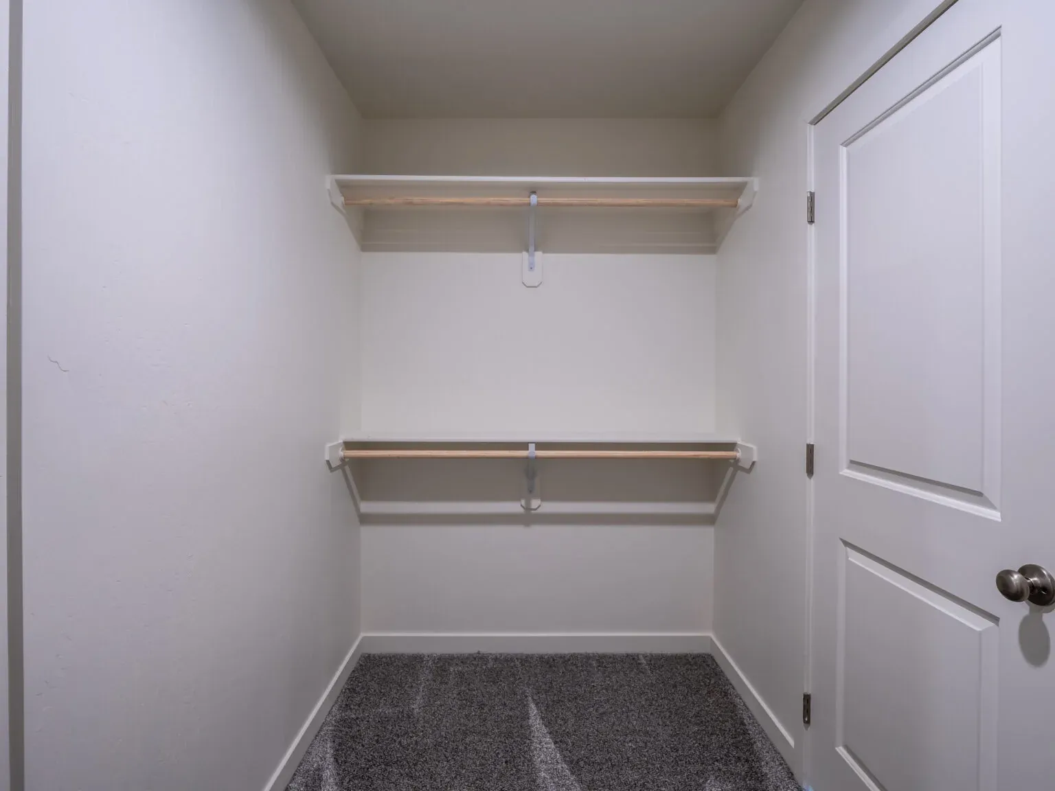 The Tranquil Abode: Walk-in closet